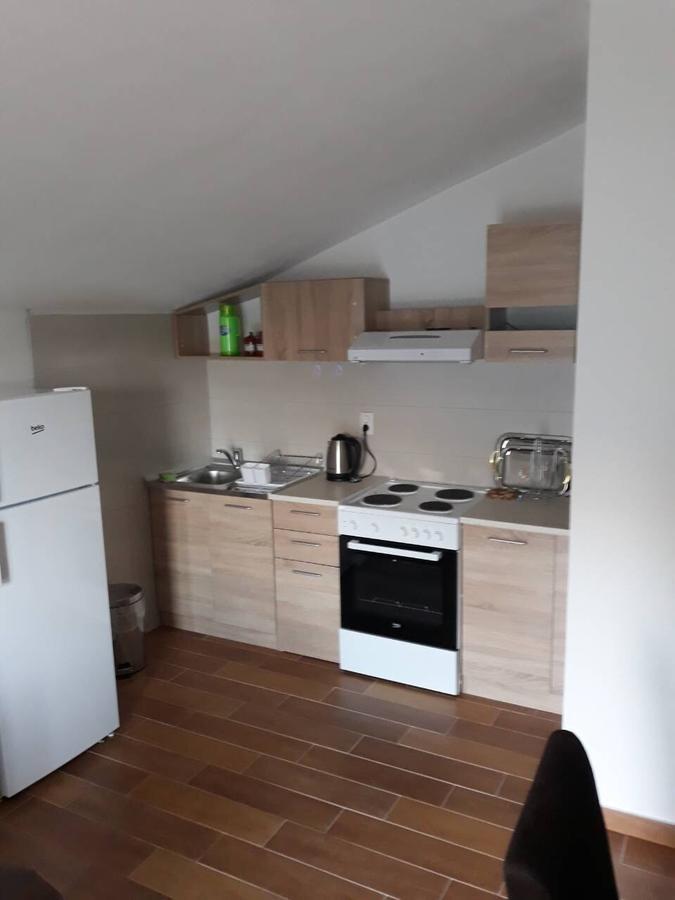 Apartmani Viza Risan Buitenkant foto
